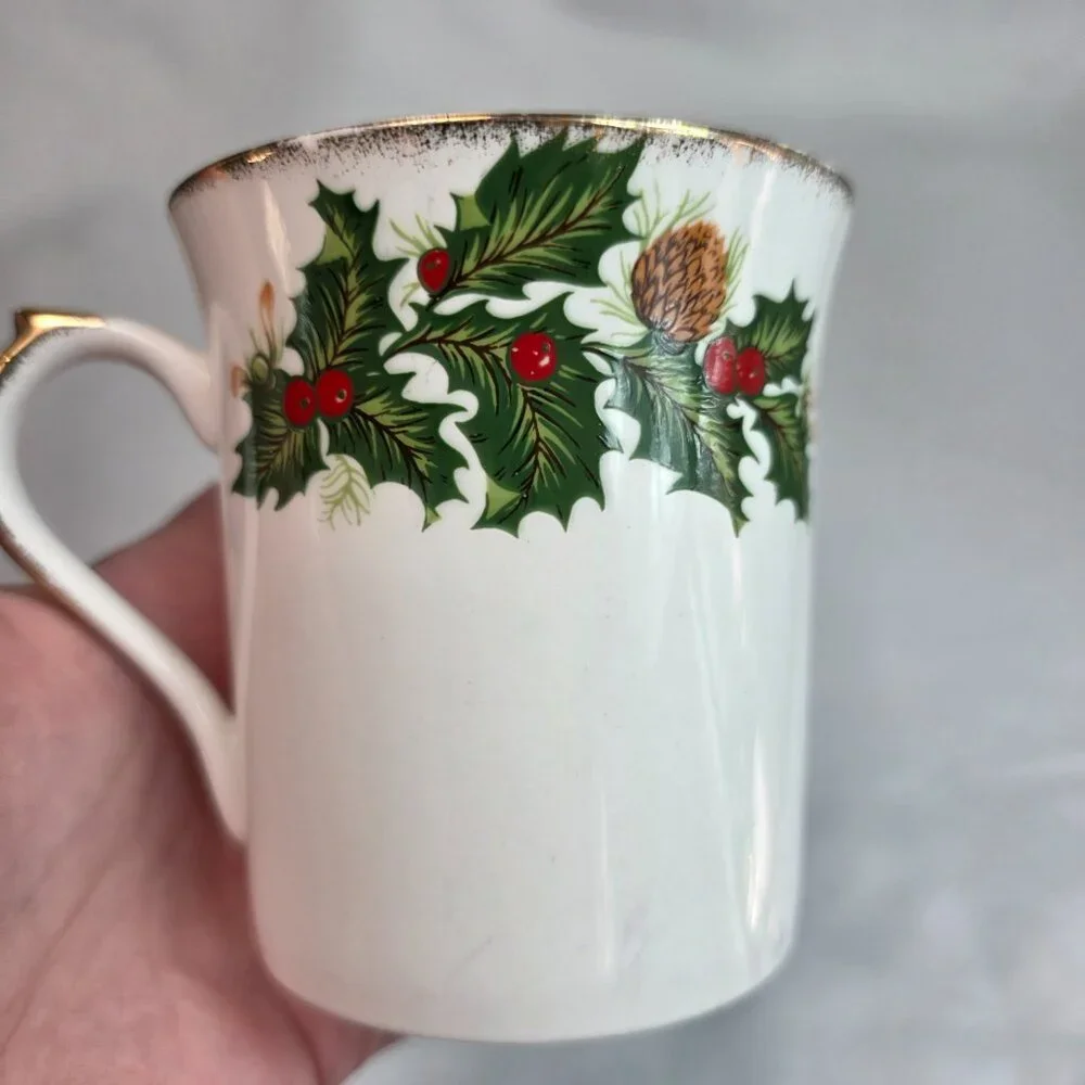 Rosina China Queens Yuletide Scalloped Dinner Plate White with Green & Red Holly